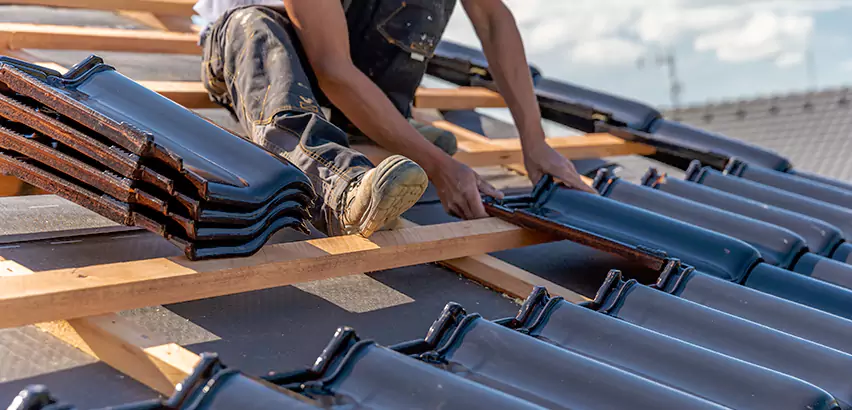 Professional Storm Damage Roof Repair Services in Woodridge, IL
