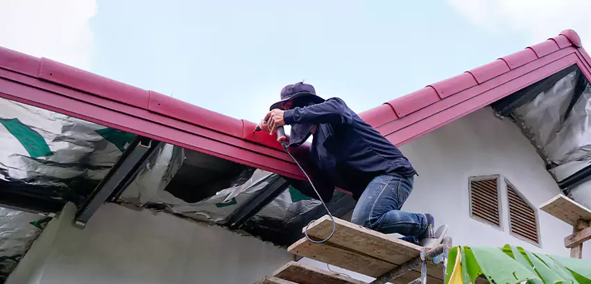 Rain Gutter Repair in Woodridge