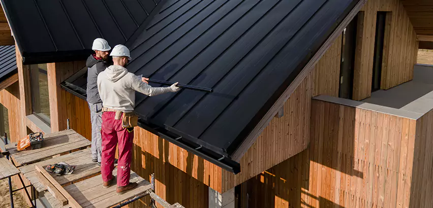 Metal Roof Maintenance in Woodridge