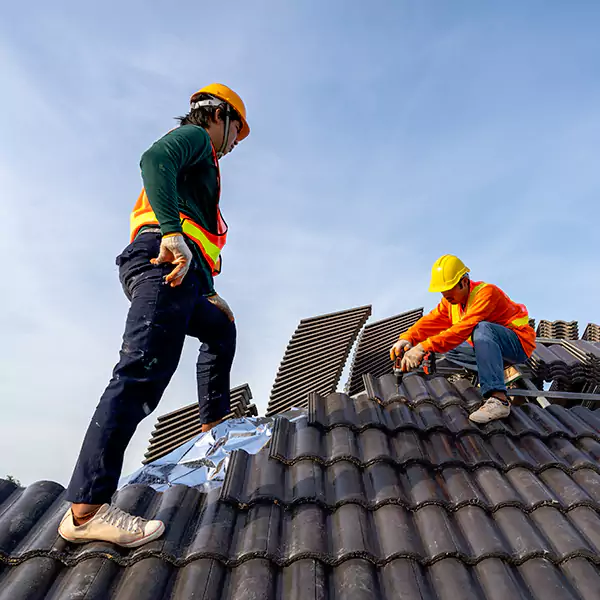 Why Woodridge, IL Property Owners Trust Woodridge Roofers for Emergency Roof Repair?