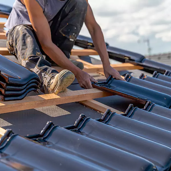Why Woodridge Homeowners Choose Woodridge Roofers for Roof and Gutter Repair?